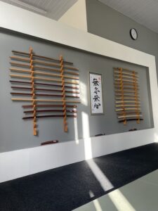 Parede de instrumentos para Buki-waza